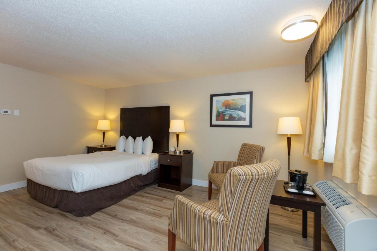 Quality Inn & Suites Matane Exterior photo