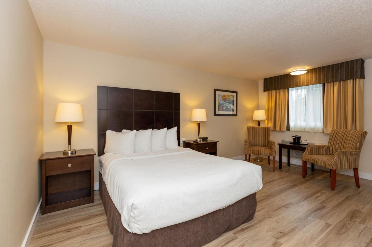 Quality Inn & Suites Matane Exterior photo