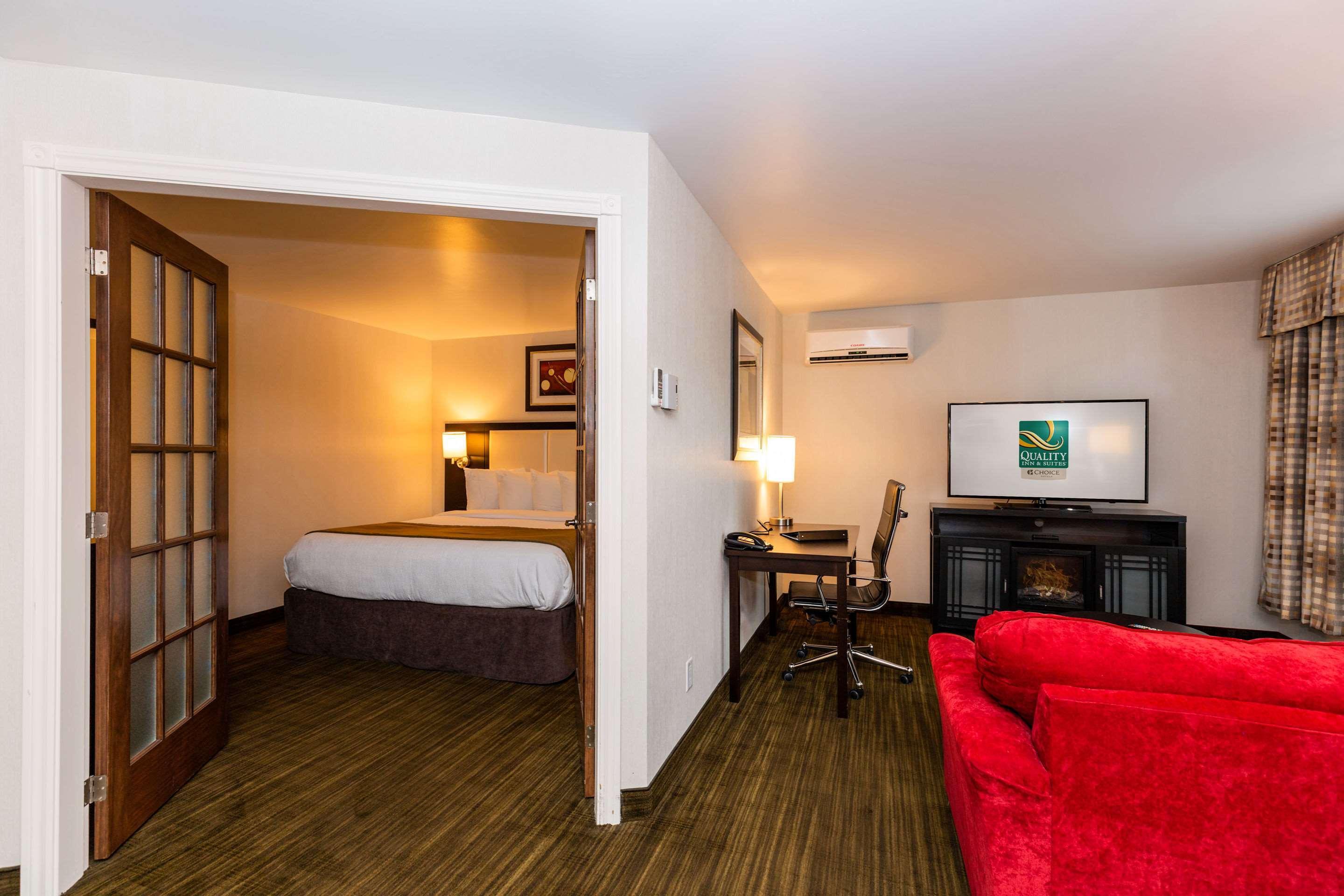Quality Inn & Suites Matane Exterior photo