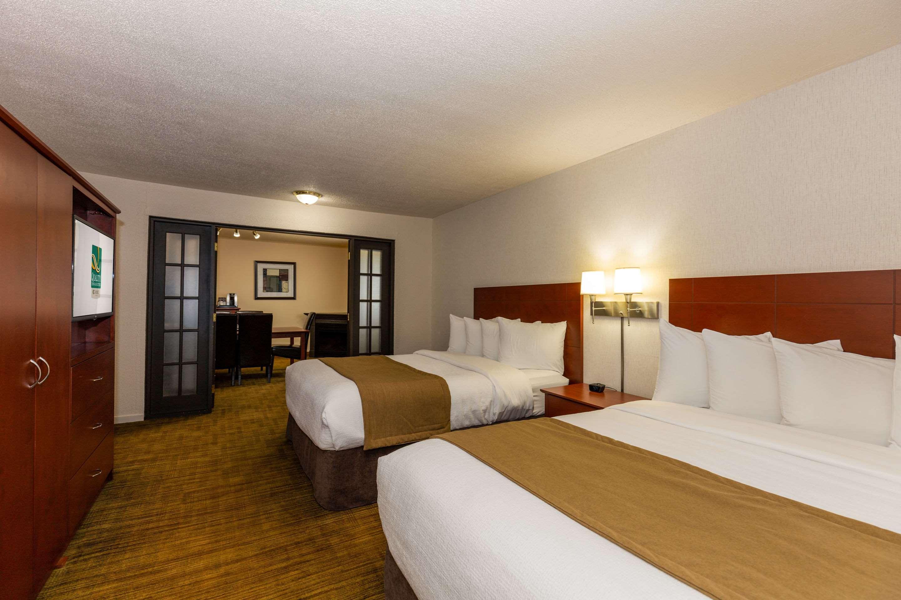 Quality Inn & Suites Matane Exterior photo